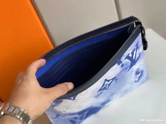 Aaa replica bags MM VOYAGE VUITTON POCHETTE LOUIS 0521